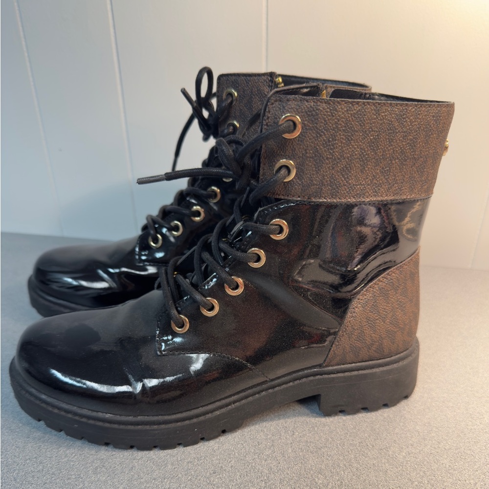 Michael Kors Stylish Black and Brown Women's Boots - Picture 2 of 8
